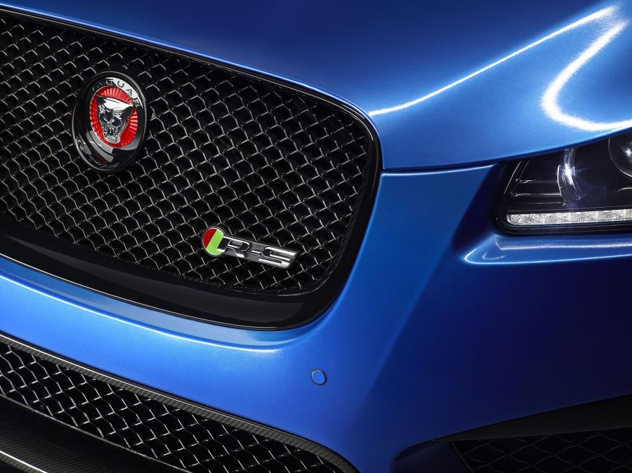  Jaguar XFR-S Sportbrake 2014 года  (UK) (фото 22 из 50)